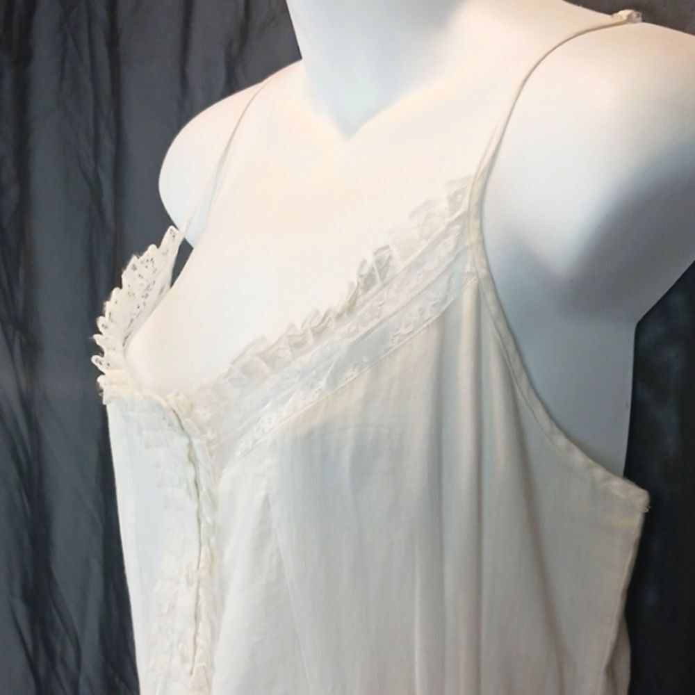 Chelsea & Violet Embroidered white cotton and lace sleeveless tiered maxi dress - Picture 3 of 16